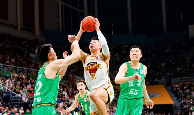 辽宁队大胜福建，晋级CBA季后赛
